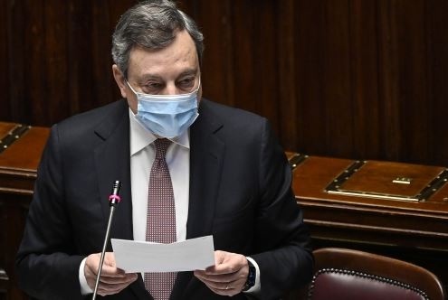 Италианският премиер Марио Драги заяви че няма да получава заплата