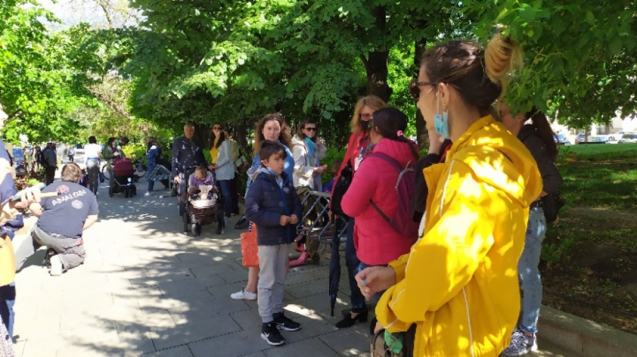 Протест в София заради отваряне на системата за кандидатстване в ясли и градини