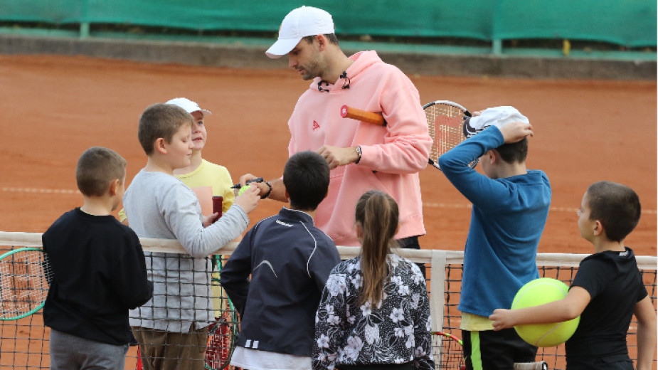 Тенисистът Григор Димитров пристигна в родния си град Хасково заедно