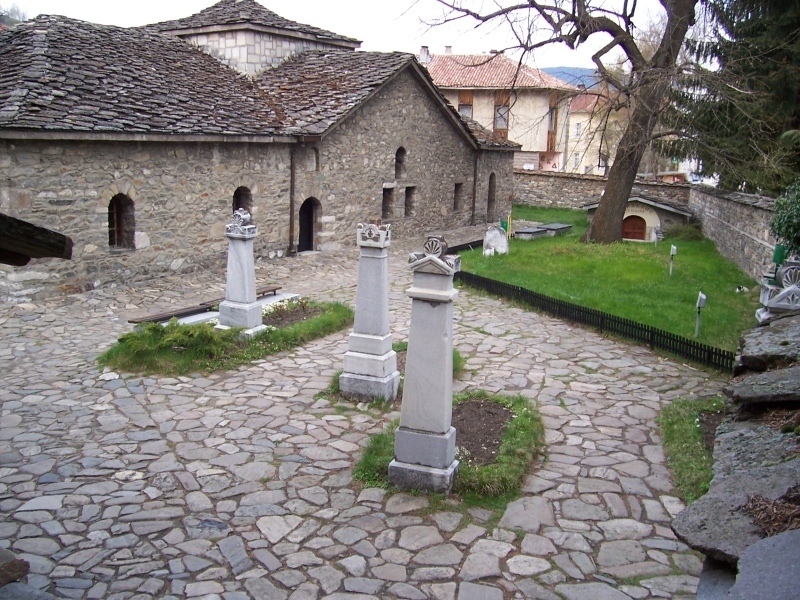 Църквата почита Баташките мъченици