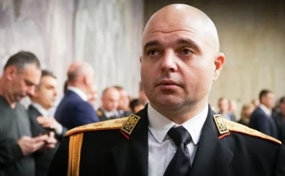Ивайло Иванов: Разбрах от медиите за отстраняването ми