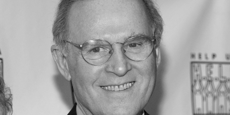 Актьорът комик автор и водещ на телевизионно токшоу Чарлз Гродин