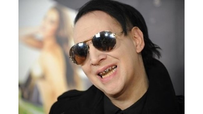 Американската полиция издаде заповед за ареста на певеца Мерилин Менсън