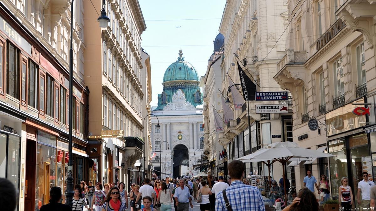 След разхлабването на мерките срещу коронавируса Виена отново е любимо място
