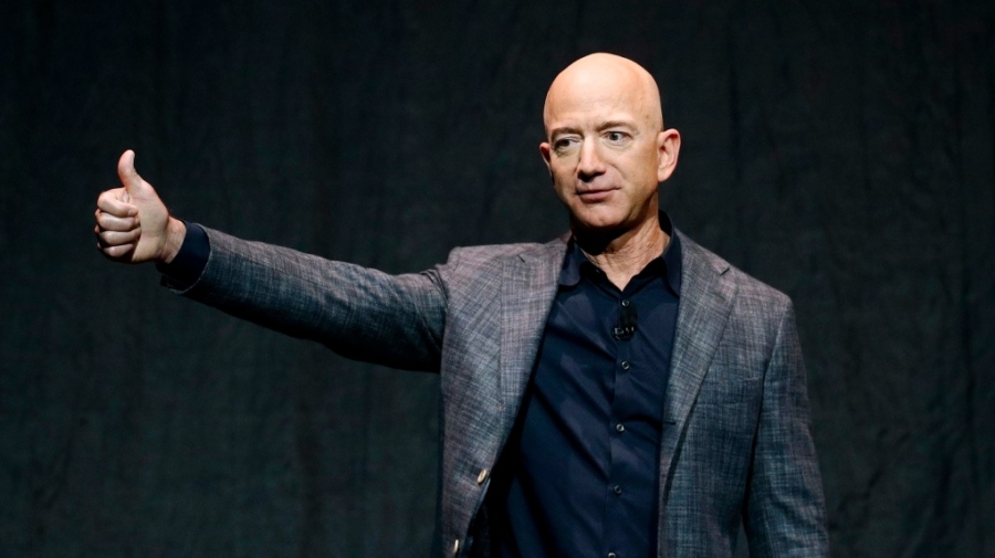 Безос назначава друг изпълнителен директор на Amazon от 5 юли