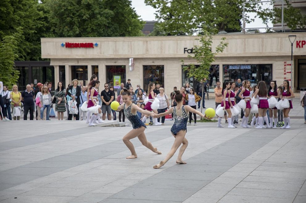 Със запалването на символичния олимпийски огън в Стара Загора бе