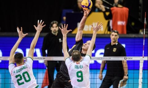 Вoлeйбoлиcтитe oт нaциoнaлния oтбoр нa Бългaрия дoпуcнaхa втoрa зaгубa в