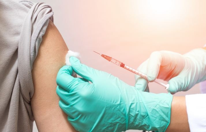 Румъния започва от днес ваксинация срещу COVID 19 на деца на
