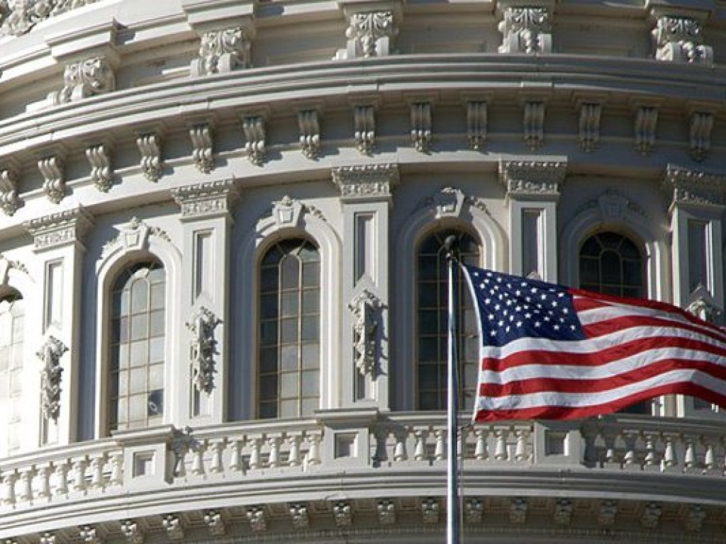 Министерството на финансите на САЩ налага санкции на трима влиятелни