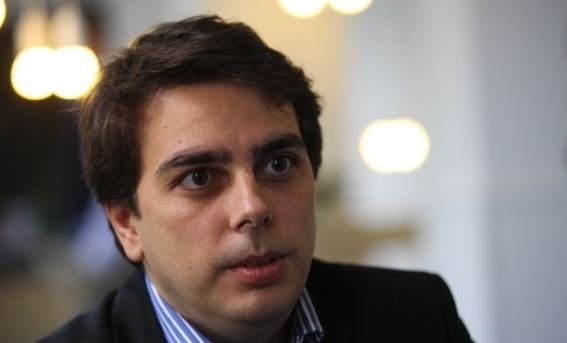 Аз съм доволен от резултатите които г н Румен Спецов произвежда