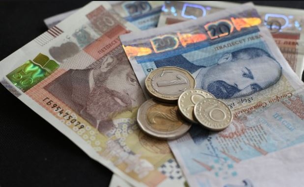 С изтичането на удължения срок за отлагане на задължения на