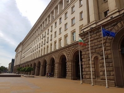 Служебно правителство създаде Работна група която да предотврати попадането на