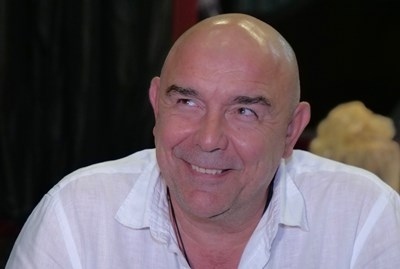 Калин Сърменов: Няма да се стига до затваряне на театри