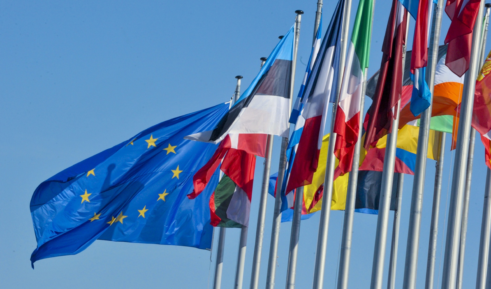 Председателят на Европейския парламент Давид Сасоли призова да се допуснат