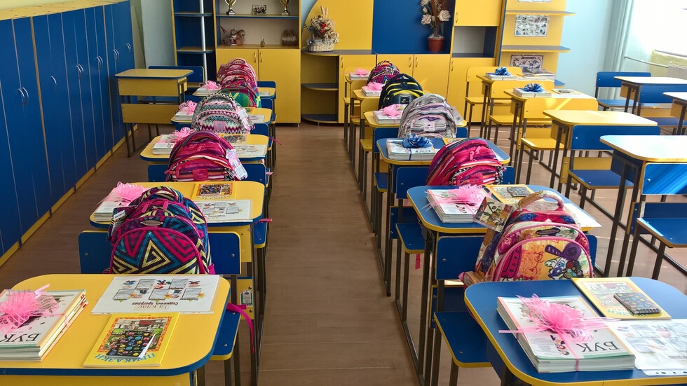 Започват записванията на първокласници в общинските училища в София Те