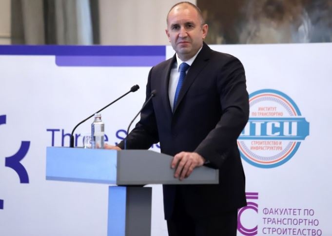 Политическото говорене вече не е достатъчно Трябва да направим региона