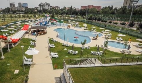 В петък 11 юни отваря врати столичният аквапарк Възраждане Той се