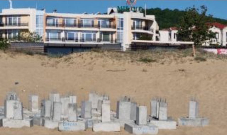 Когато пречиш на мутри да разорават и бетонират дюни