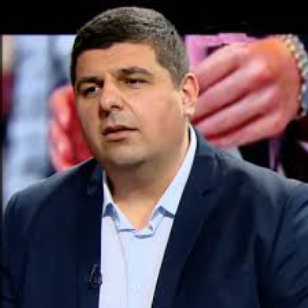 В момента сме в турбуленция свидетели сме на едни мутренски