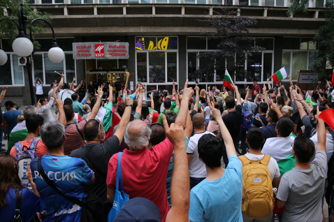 Ехо, СЕМ, на пистата сте, генералният директор на БНТ ви е лъгал като разпран