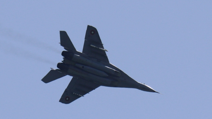 Намериха мястото на катастрофата на МиГ-29 и още части от самолета