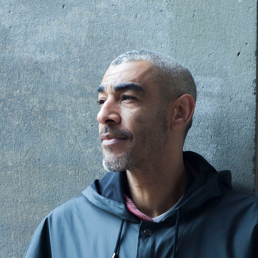 Leeroy Thornhill е един от основателите на Prodigy но след