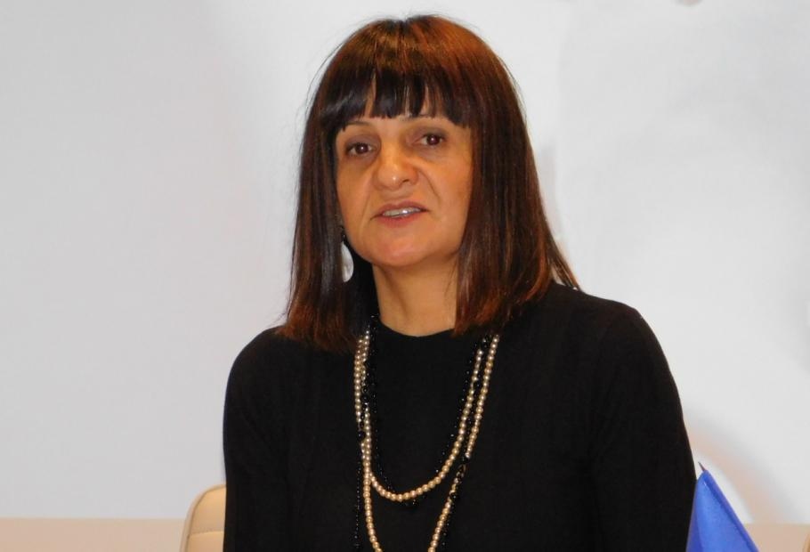 Зам министърът на туризма Даниела Стоева продължава да е собственик на