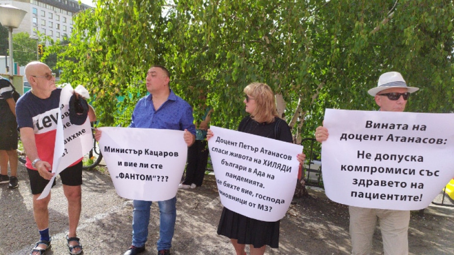 Пациенти лекувани от Covid 19 в столичната болница Пирогов излязоха на