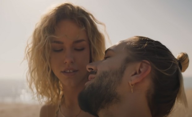 Нежната половинка на поета Константин Трендафилов по познат с музикалното си