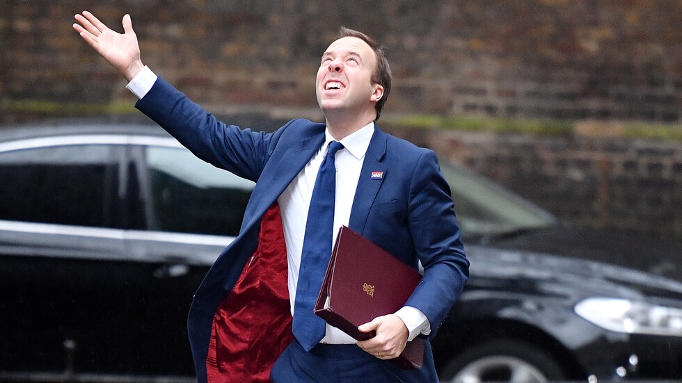 Британският министър на здравеопазването Мат Ханкок подаде оставка Той призна