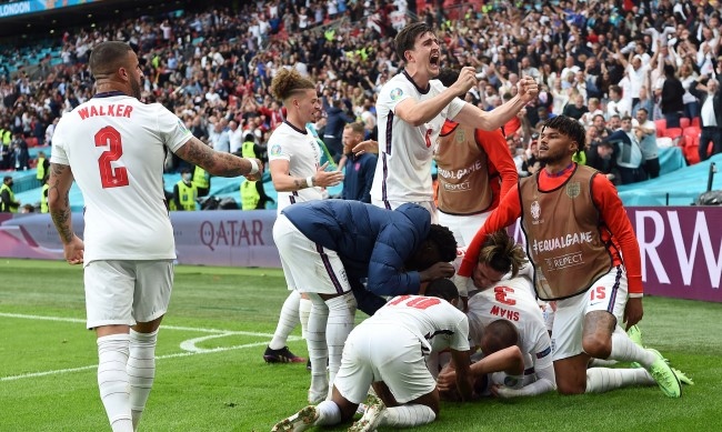 Англия счупи половинвековната прокоба и най после елиминира Германия на голям