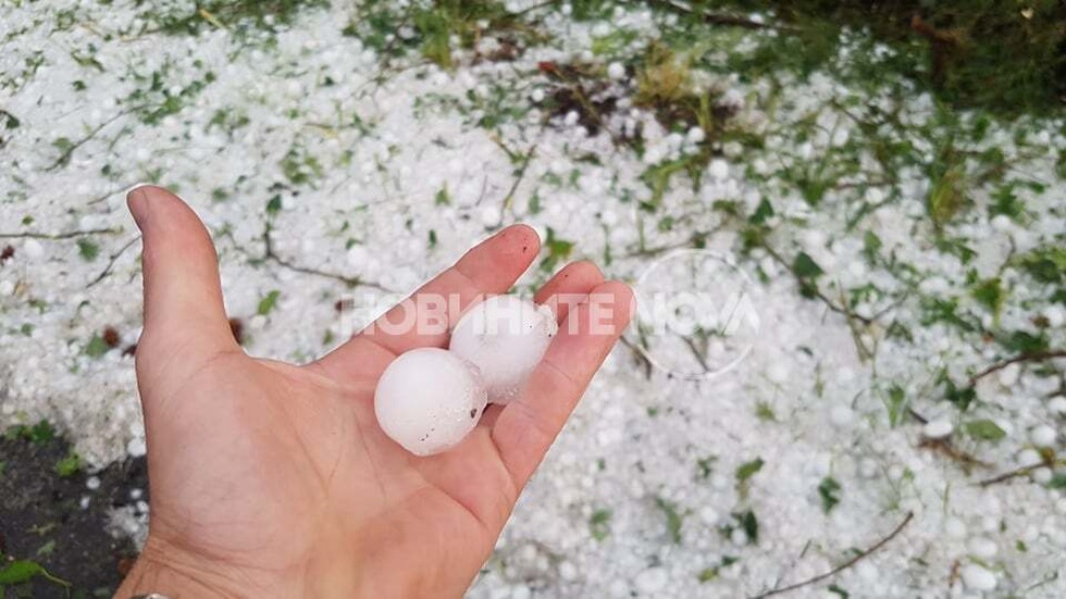 Градушка и порой удари на много места в страната през