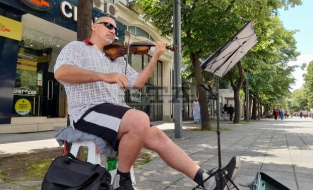 Няма работа Затвориха навсякъде Не може да се пътува затова