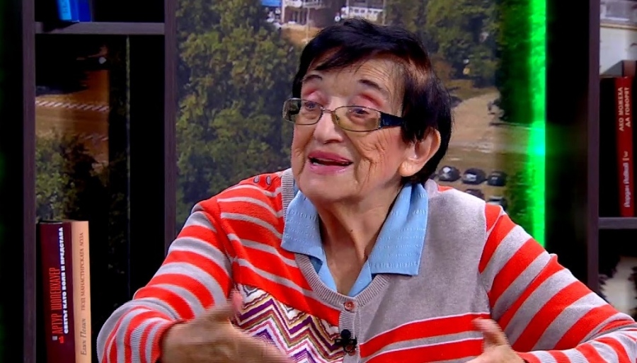 Мика Зайкова: Министър-председателят не може да бъде физкултурник или пожарникар