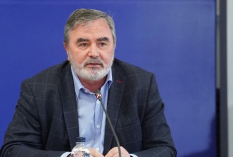 Оставката на главния държавен здравен инспектор доц Ангел Кунчев поискаха
