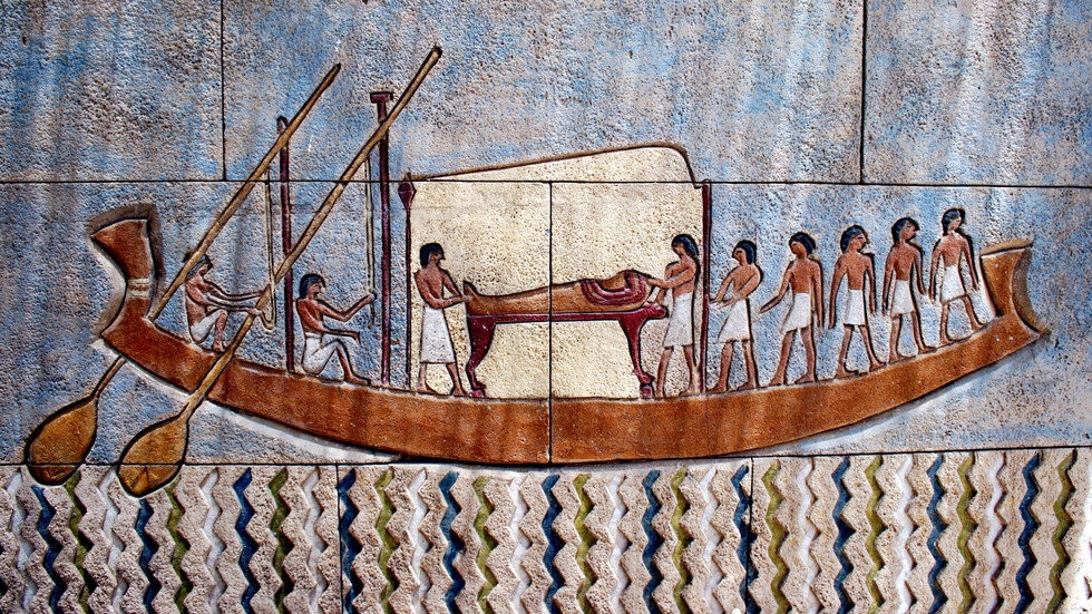 Египетско японска археологическа експедиция завърши изваждането на втората Слънчева слънчева лодка