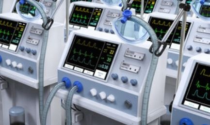 Бившият здравен министър Кирил Ананиев и неговият заместник Жени Начева са