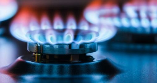 16 по евтино синьо гориво за септември прогнозират от Булгаргаз Това