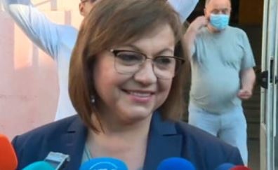 Лидерът на БСП Корнелия Нинова упражни правото си на глас