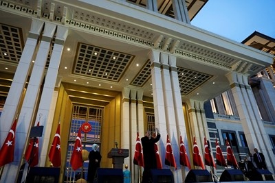 Опозицията в Турция обвинява президента Реджеп Тайип Ердоган че е