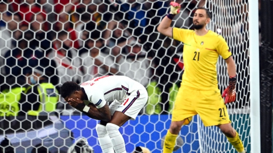 Рашфорд призна, че не може да спре да мисли за изпуснатата дузпа