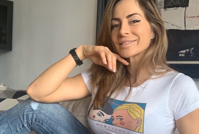 Успешната ни сноубордистка Сани Жекова обяви че скоро ще става