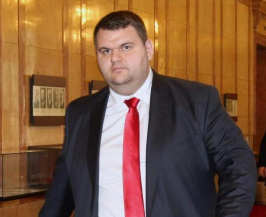 Пеевски: Николай Василев се прави на герой на мой гръб