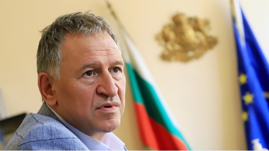 Кацаров продължава войната с Пирогов, трусовете в болницата и протестите на лекарите били клюкарски