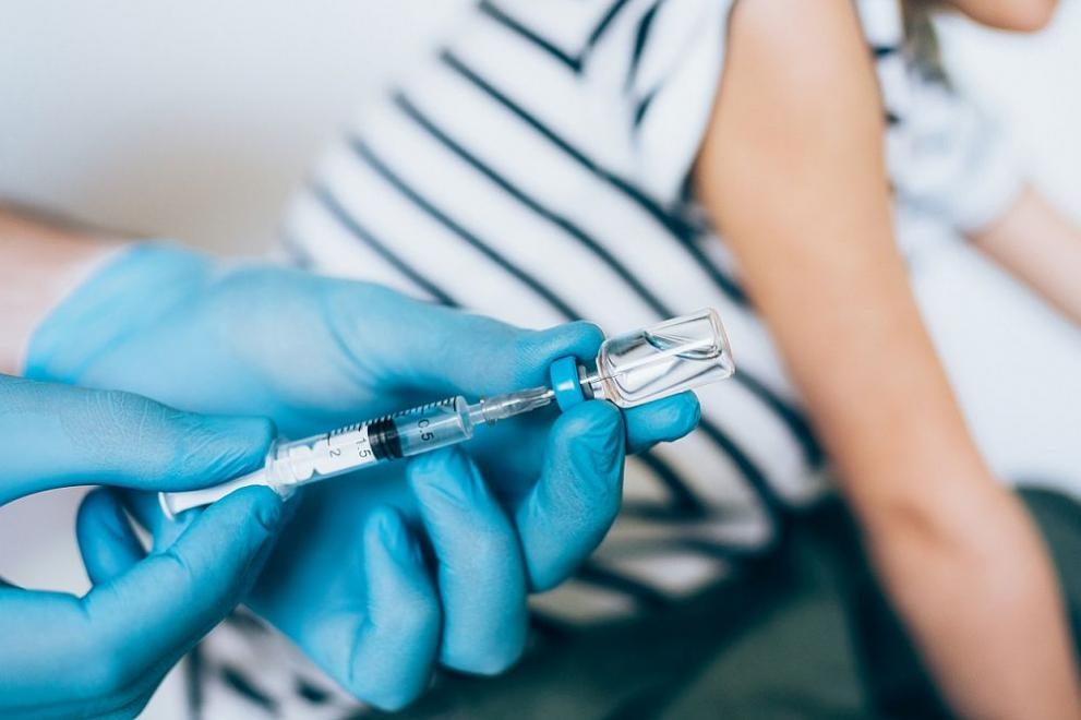 Властите във Великобритания няма да налагат масова ваксинация срещу Covid 19