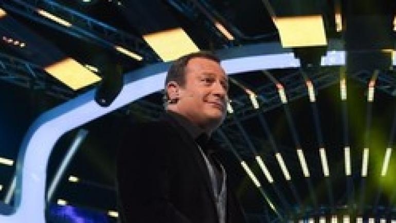 Димитър Рачков корабокрушира и оцелява на малък дървен сал Или