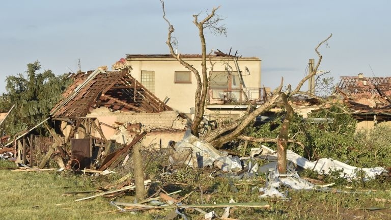Комисия констатира пораженията в община Годеч след силната буря