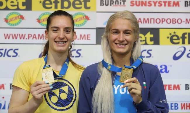 Двукратните европейски шампионки на двойки жени Стефани Стоева и Габриела