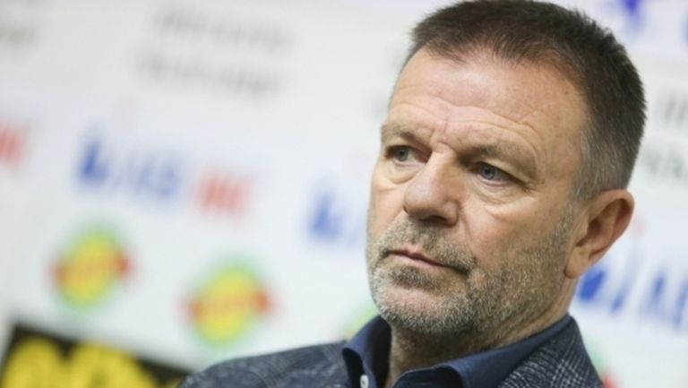 Стойчо Младенов официално е новият старши треньор на ЦСКА Това