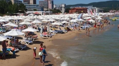 Над 740 000 чужденци посетили България през юни